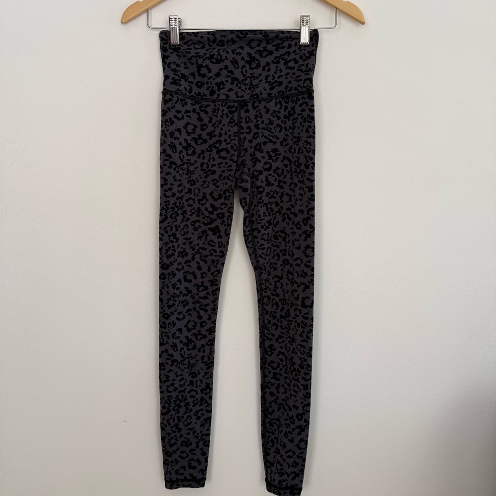 Athleta Elation Ultra High Rise Tight Leopard Print Animal Athleisure Size XXS - Picture 13 of 14